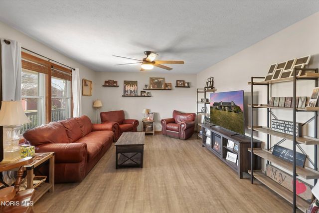 2239 County Road F, Edon, OH 43518