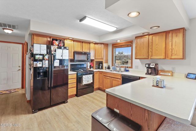 2239 County Road F, Edon, OH 43518