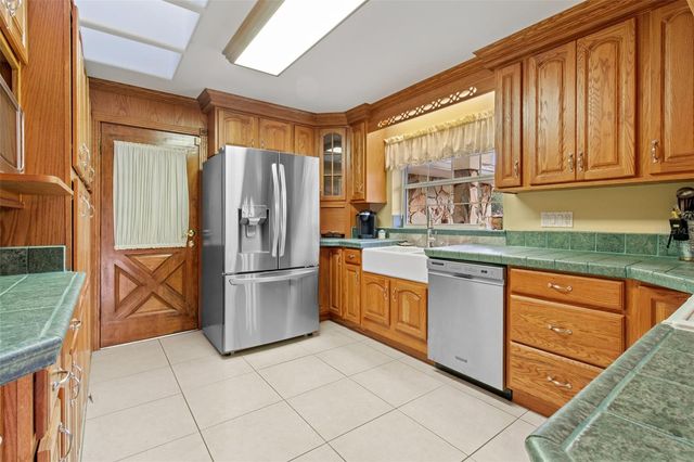 36740 SHORE DRIVE, Dade City, FL 33525