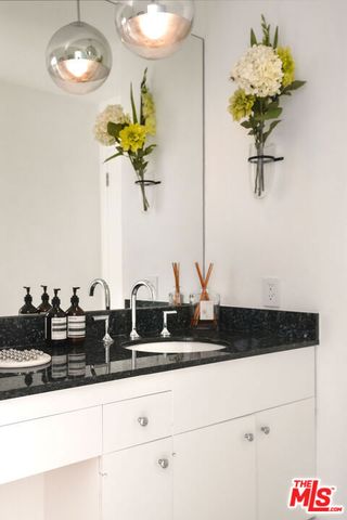4575 Dundee Drive, Los Angeles, CA 90027