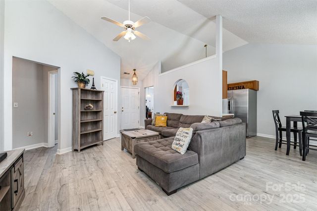 3619 Dashiel Drive, Charlotte, NC 28262
