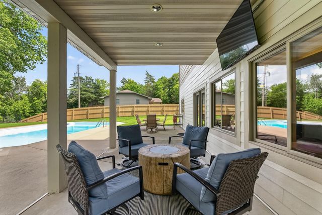 12510 Overlook Road, Dayton, MN 55327