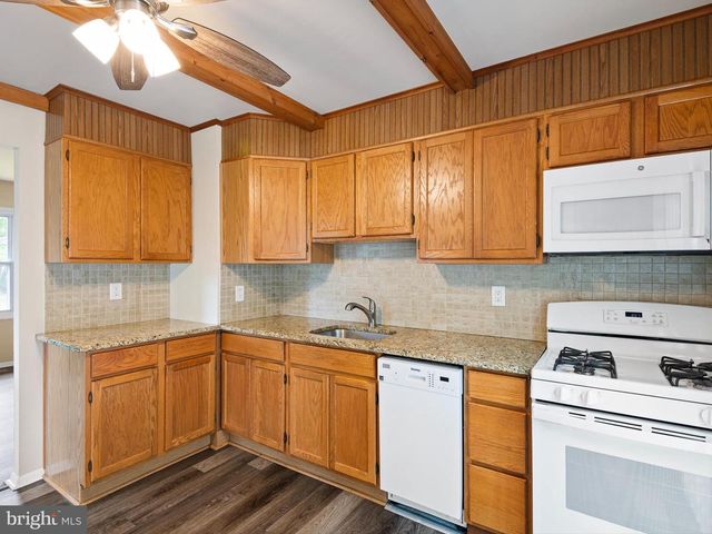 46 HOLDEN DR, New Castle, DE 19720