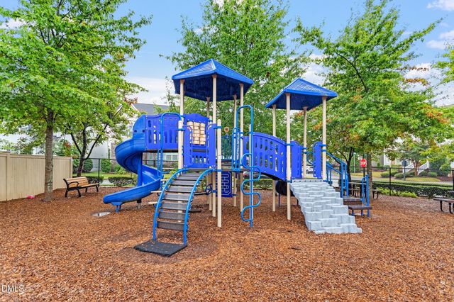 209 Ashdown Forest Lane, Cary, NC 27519