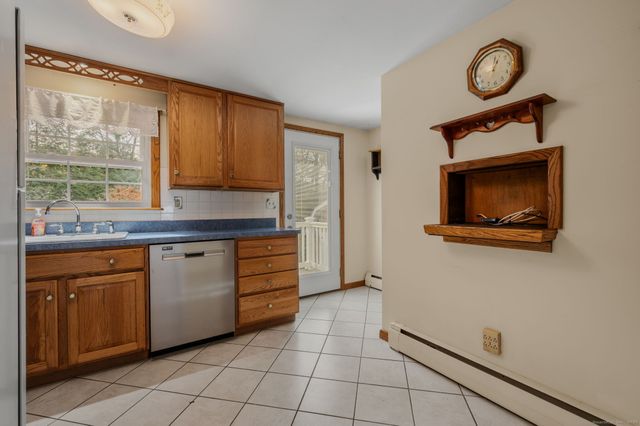 25 Marion Drive, East Lyme, CT 06333