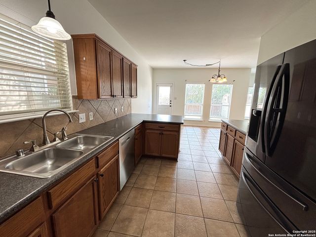 10730 Impala, San Antonio, TX 78245