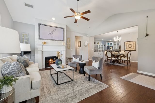 2462 Bridgeway St, Murfreesboro, TN 37128