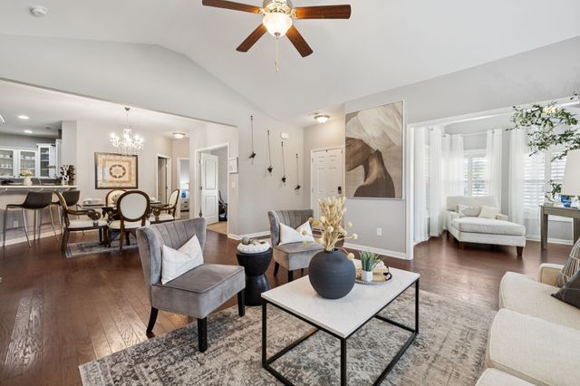 2462 Bridgeway St, Murfreesboro, TN 37128