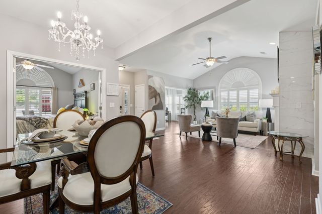 2462 Bridgeway St, Murfreesboro, TN 37128