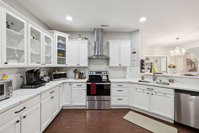 2462 Bridgeway St, Murfreesboro, TN 37128