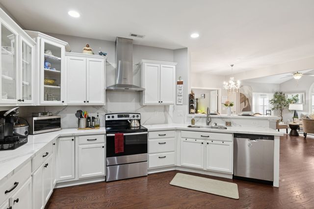 2462 Bridgeway St, Murfreesboro, TN 37128