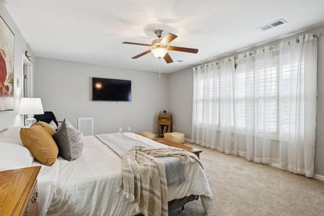 2462 Bridgeway St, Murfreesboro, TN 37128