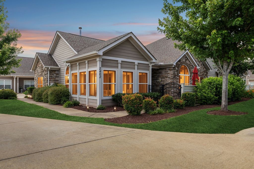 2462 Bridgeway St, Murfreesboro, TN 37128