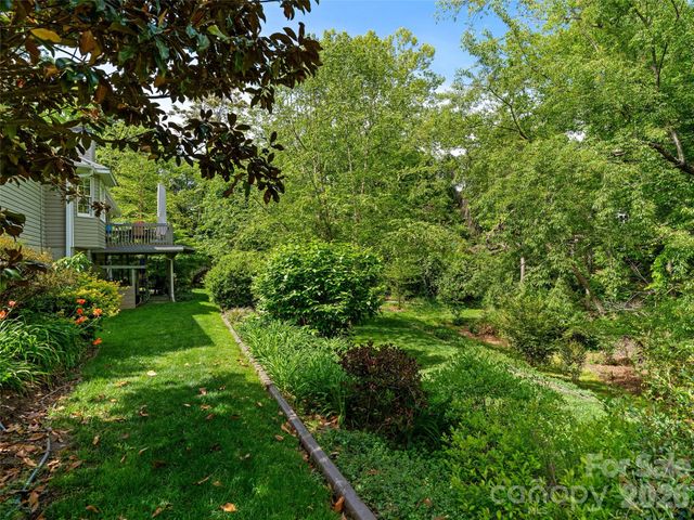 15 Baird Alley, Asheville, NC 28804