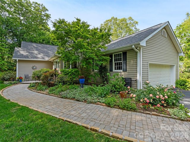 15 Baird Alley, Asheville, NC 28804