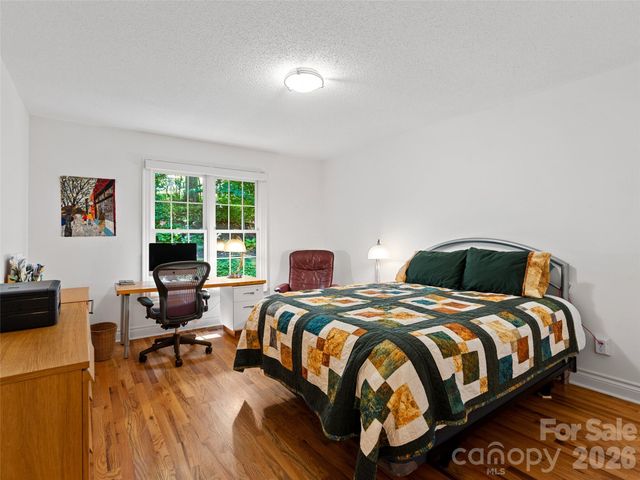 15 Baird Alley, Asheville, NC 28804