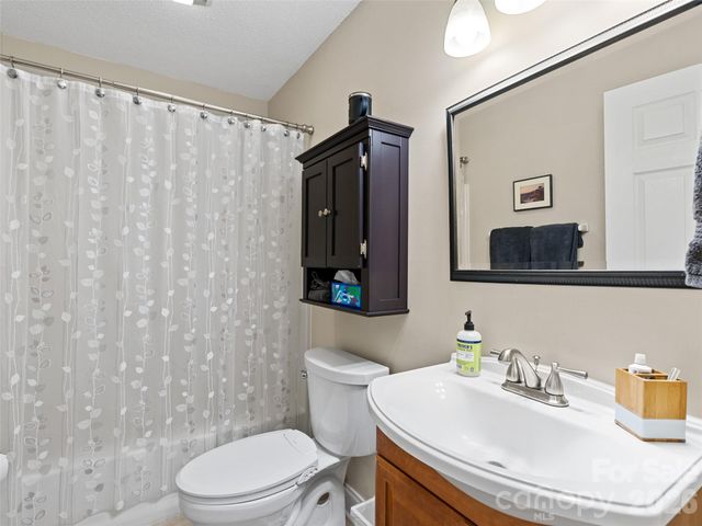 15 Baird Alley, Asheville, NC 28804