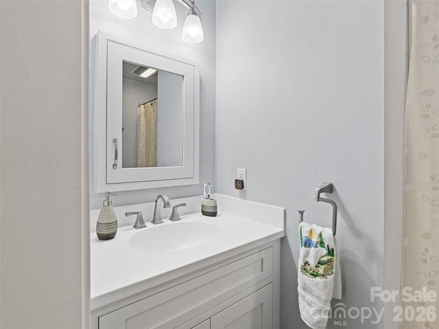 15 Baird Alley, Asheville, NC 28804