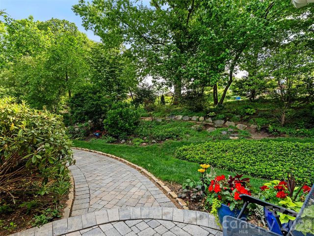 15 Baird Alley, Asheville, NC 28804