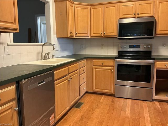 409 Charles Conner Drive, Kernersville, NC 27284