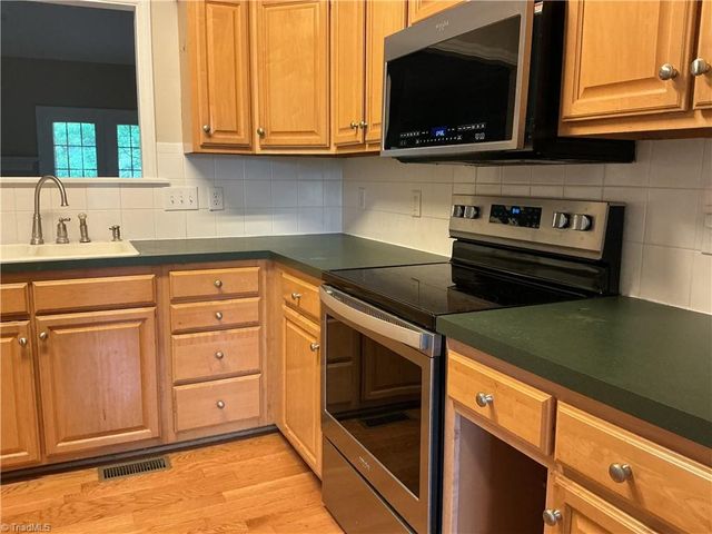 409 Charles Conner Drive, Kernersville, NC 27284