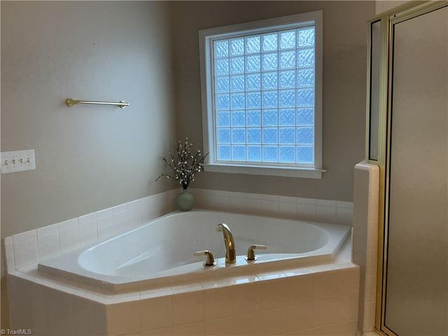 409 Charles Conner Drive, Kernersville, NC 27284