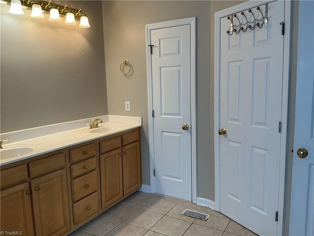 409 Charles Conner Drive, Kernersville, NC 27284