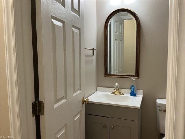409 Charles Conner Drive, Kernersville, NC 27284