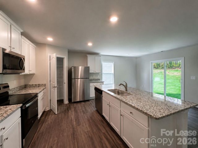 9123 Creedmore Hills Drive, Charlotte, NC 28214