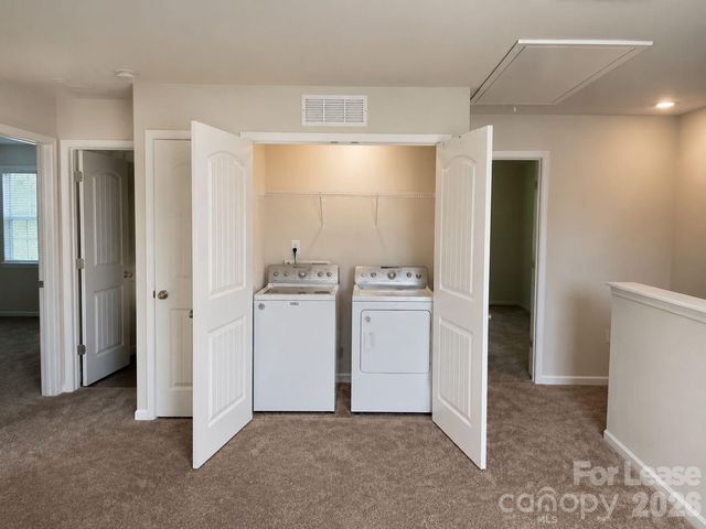 9123 Creedmore Hills Drive, Charlotte, NC 28214