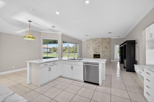 5649 Sea Biscuit Road, Palm Beach Gardens, FL 33418