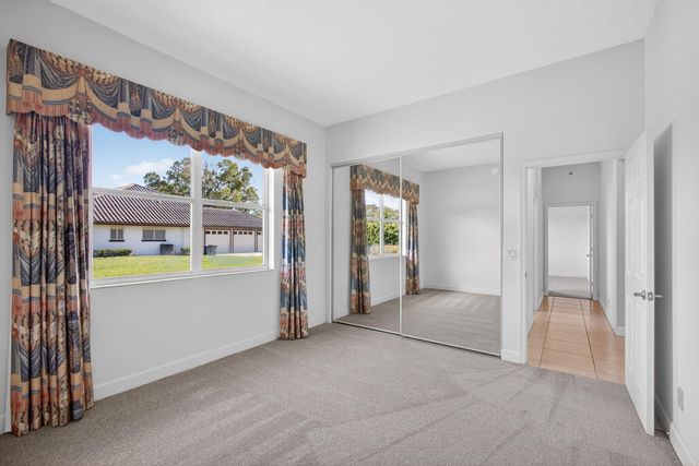 5649 Sea Biscuit Road, Palm Beach Gardens, FL 33418