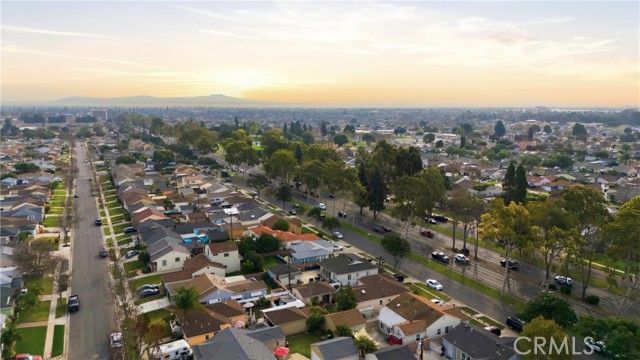 2917 Del Amo Blvd, Lakewood, CA 90712