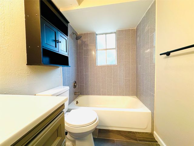 3730 Fairfield Avenue 151, Shreveport, LA 71104