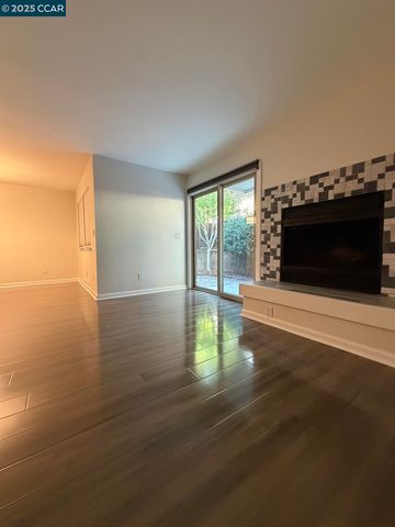 105 Via Cabrera Ln, Martinez, CA 94553