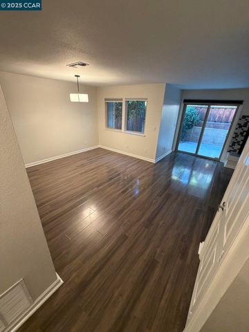 105 Via Cabrera Ln, Martinez, CA 94553