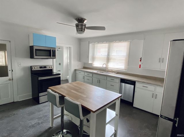 809 S Washington Street, Bloomington, IN 47401