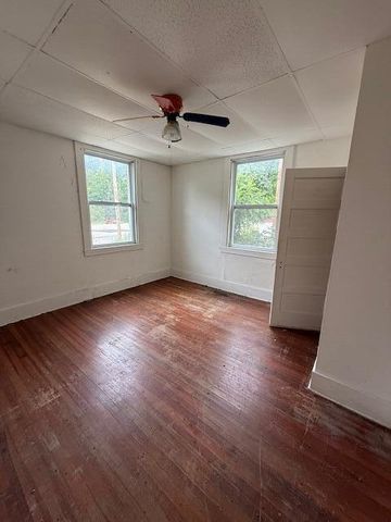 332 Old Campus Rd Road, Frenchburg, KY 40322