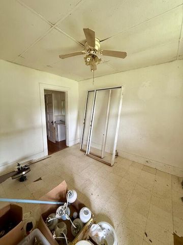 332 Old Campus Rd Road, Frenchburg, KY 40322