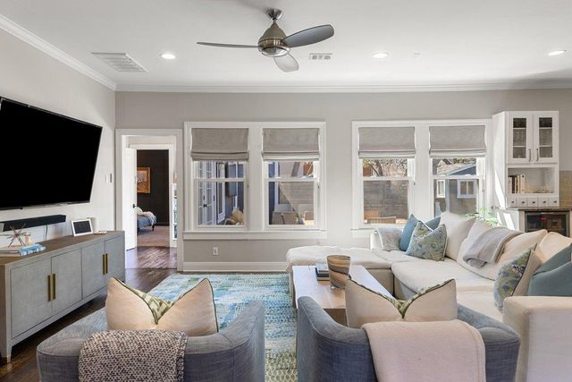 1619 Mohle DR, Austin, TX 78703