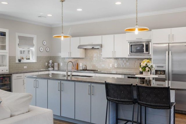 1619 Mohle DR, Austin, TX 78703