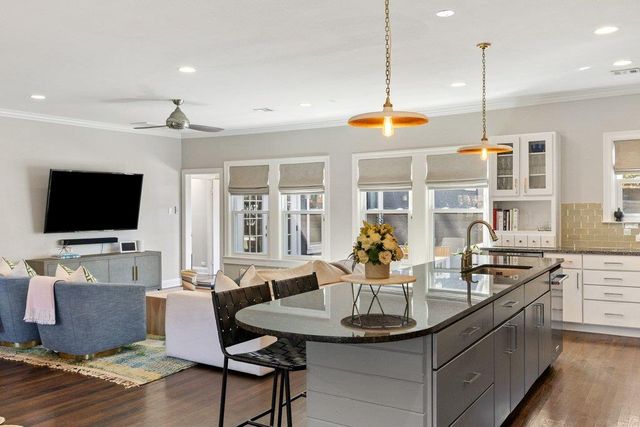 1619 Mohle DR, Austin, TX 78703