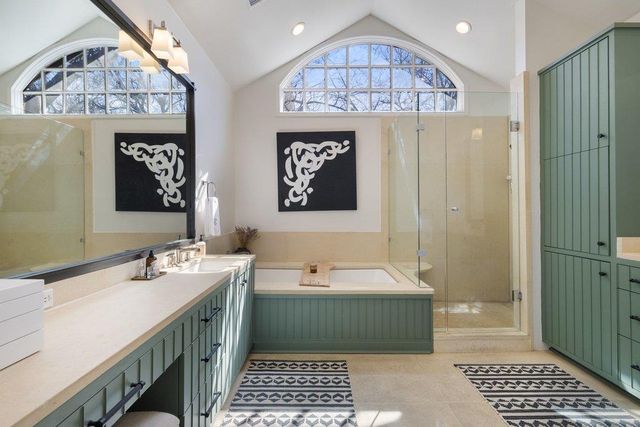 1619 Mohle DR, Austin, TX 78703