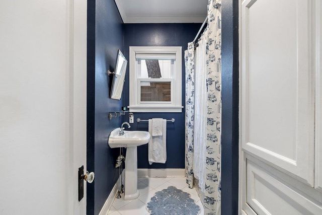 1619 Mohle DR, Austin, TX 78703