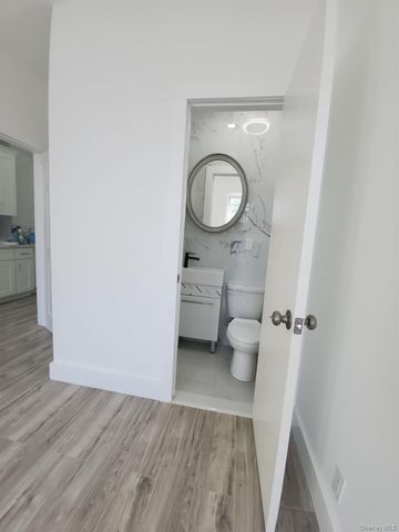 6080 54th Place, Astoria, NY 11378