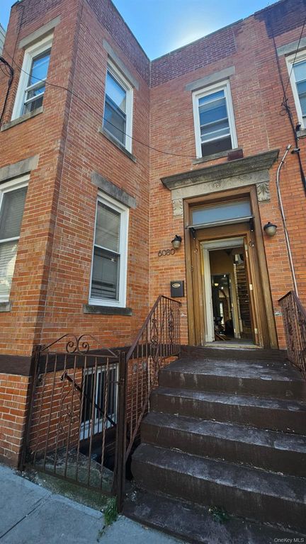 6080 54th Place, Astoria, NY 11378