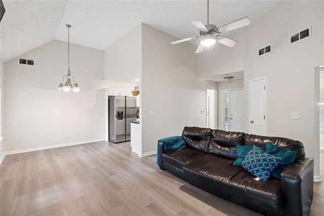 20 Creekview Court, Covington, GA 30016