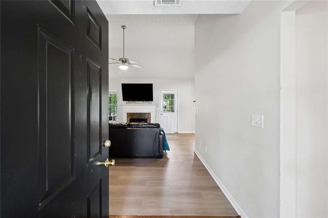 20 Creekview Court, Covington, GA 30016