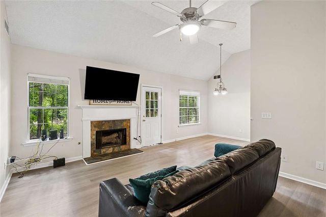 20 Creekview Court, Covington, GA 30016