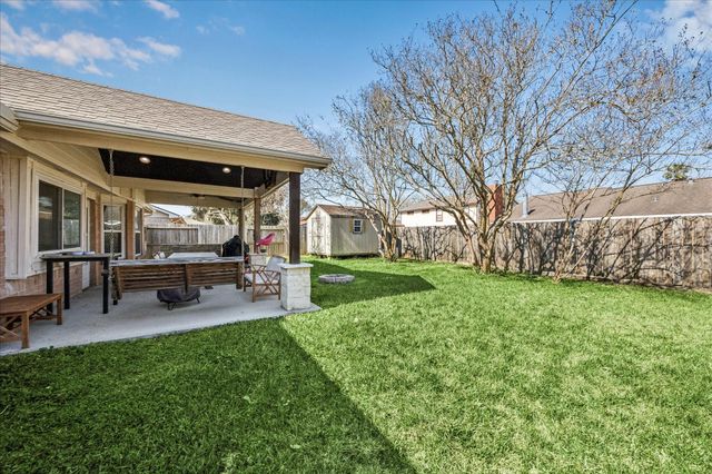 2604 Northern Drive, League City, TX 77573